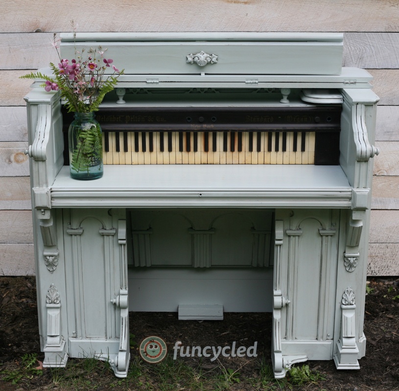 Organ Desk 