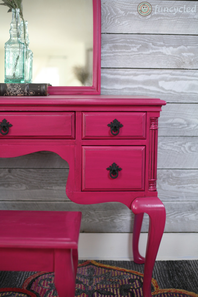 Hot Pink Vanity for the Vanguard Designer Showhouse – Tuesday’s