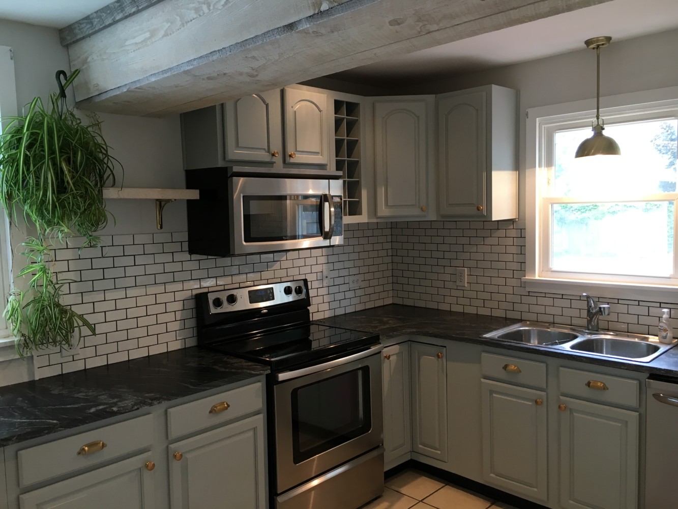 redoing kitchen is farmhouse sink worth the extra money