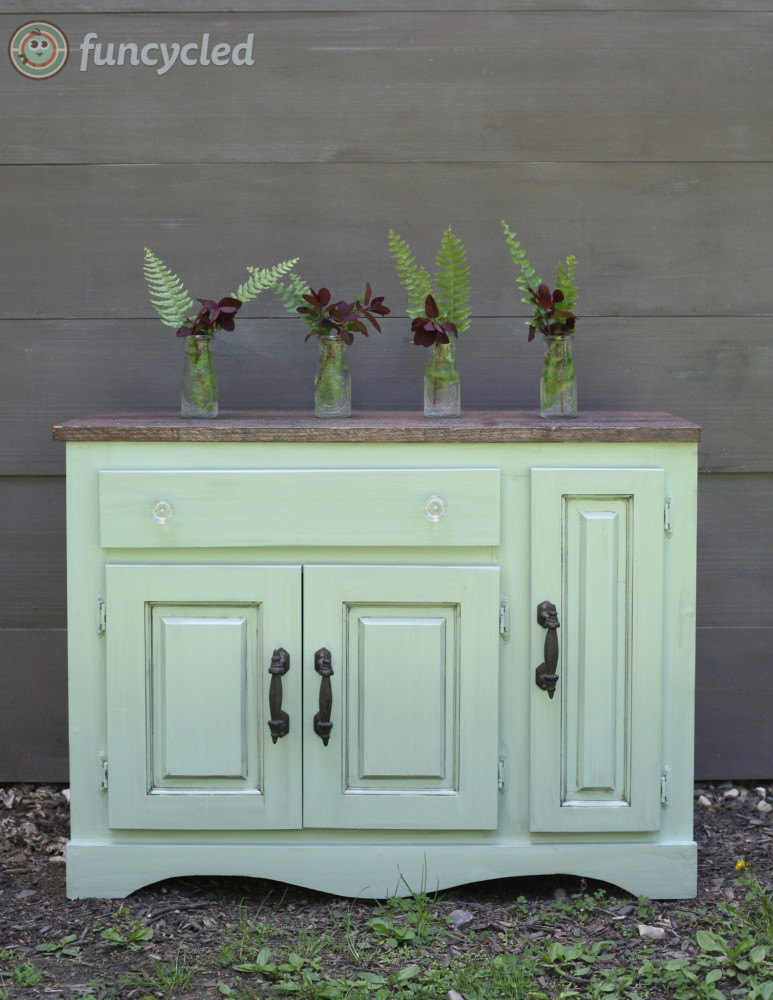 My Favorite Boxwood Green Dresser » The Tattered Pew