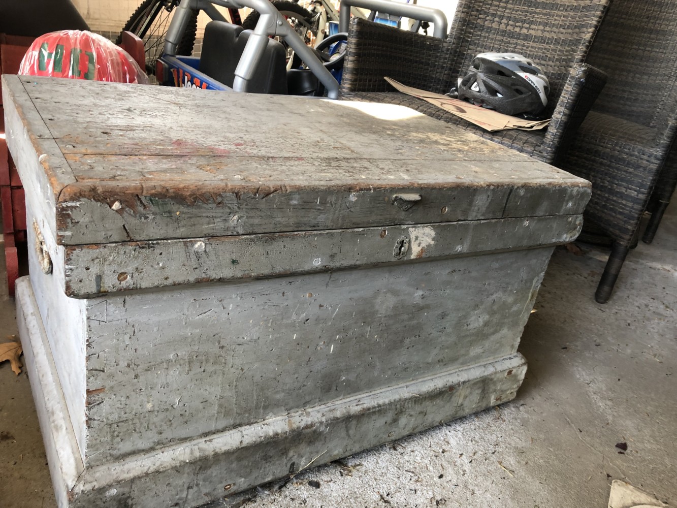 Antique Carpenters Toolbox Coffee Table For Sale - Tuesday's Treasures ...